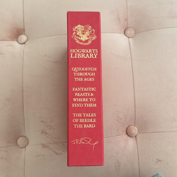 Hogwarts Library Boxed Set - Picture 4 of 16